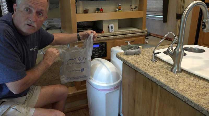 Boondocking Trash Can Walmart Bag