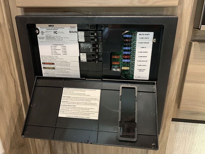 Palomino 2910 Interior Converter Fuse Panel