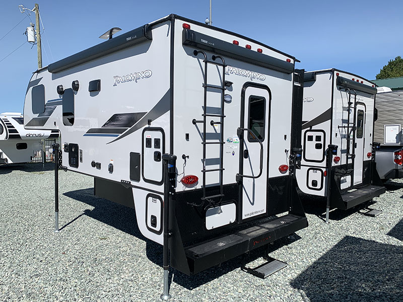 Palomino HS-2910 Camper Exterior Rear Three Quarters