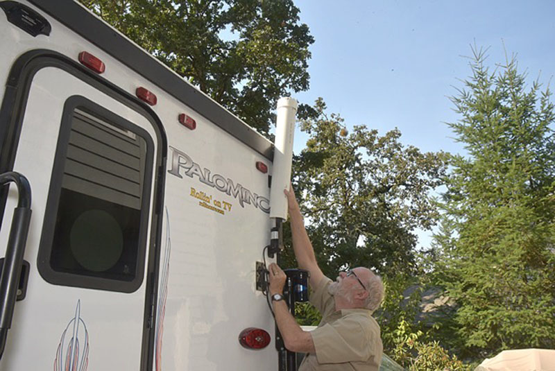 Roof Lift Guards 6 Installing 12