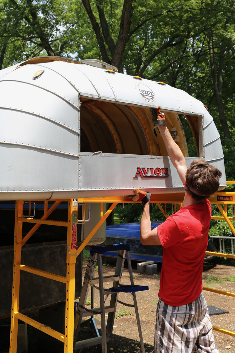 Removing Cabover Nose