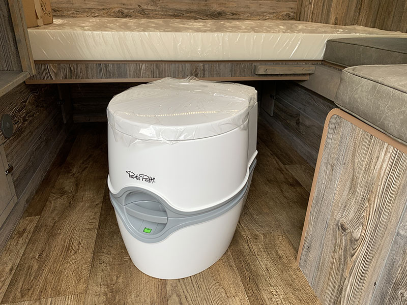 Capri Cowboy Interior Porta Potti