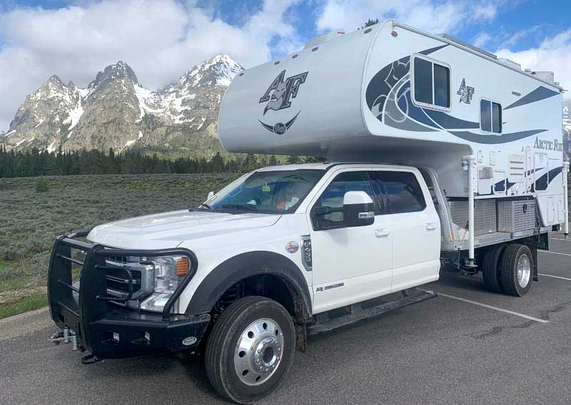 Tetons Arctic Fox 1140 And Ford F450