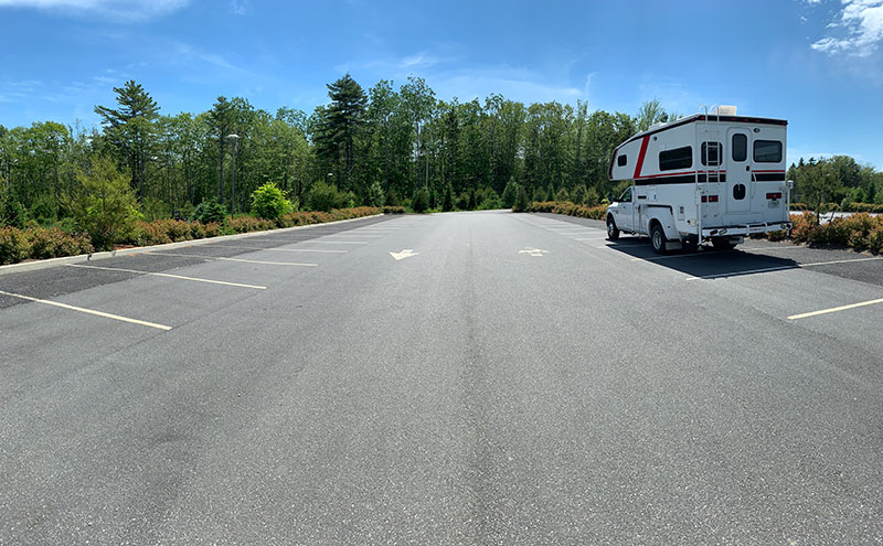 Maine Botanical Gardens parking lot