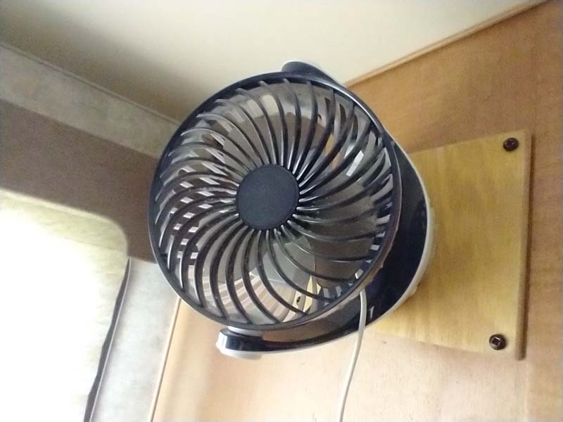 Aluan Desk Fan Small Table Fan With Strong Airflow