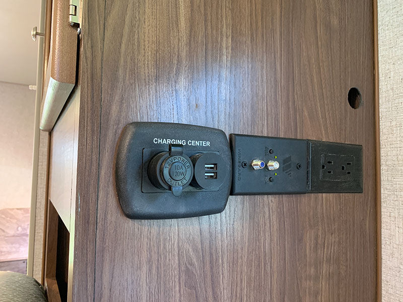 Wolf Creek 850 Cabover Charging Center TV Connection