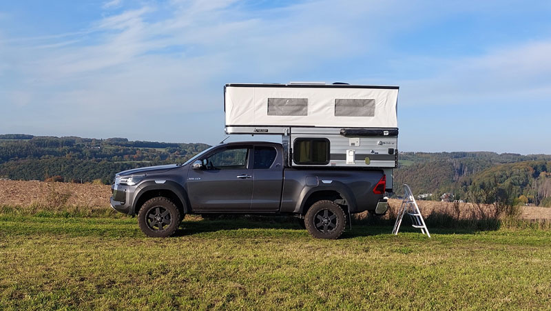 Four Wheel Camper Wildcat Popped Up
