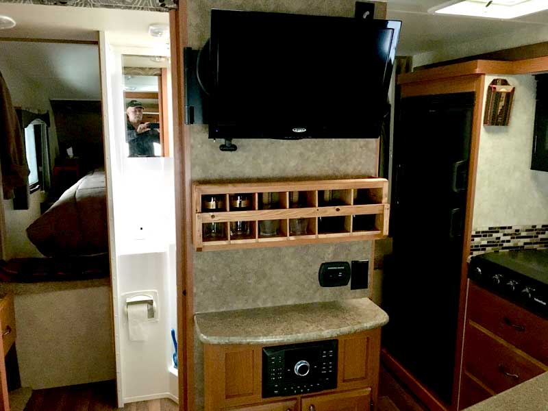 Glass Cup Rack in Eagle Cap triple slide camper