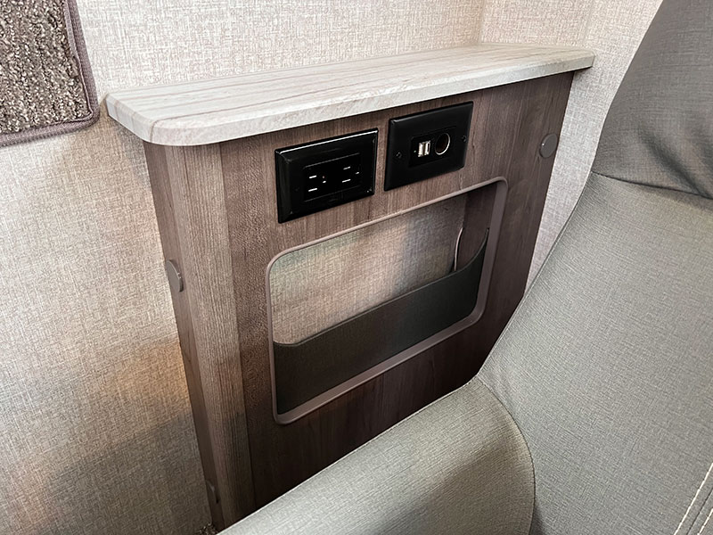 Lance 960 Dinette Cubby And Outlets