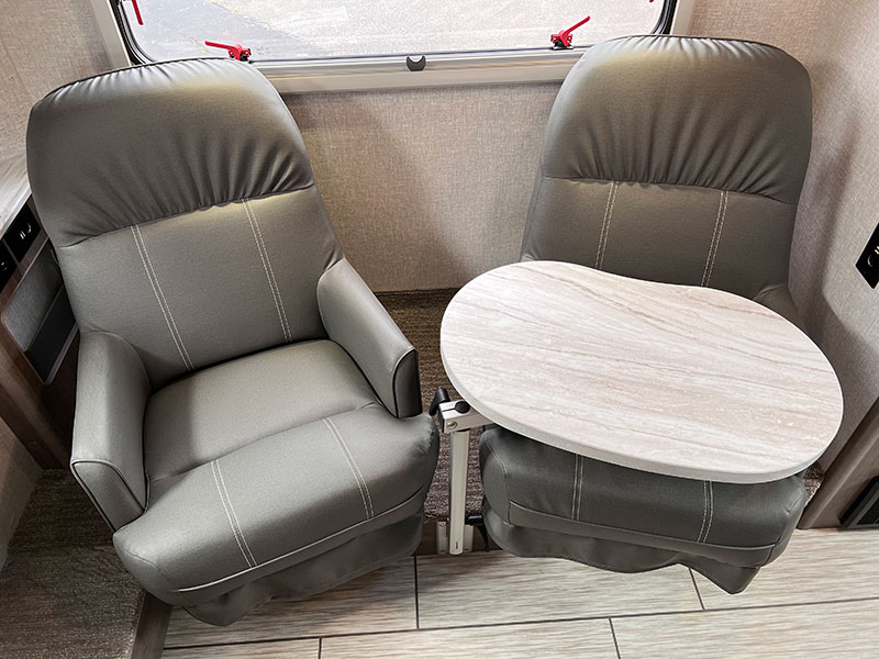 Lance 960 Dinette Lagun Table Right