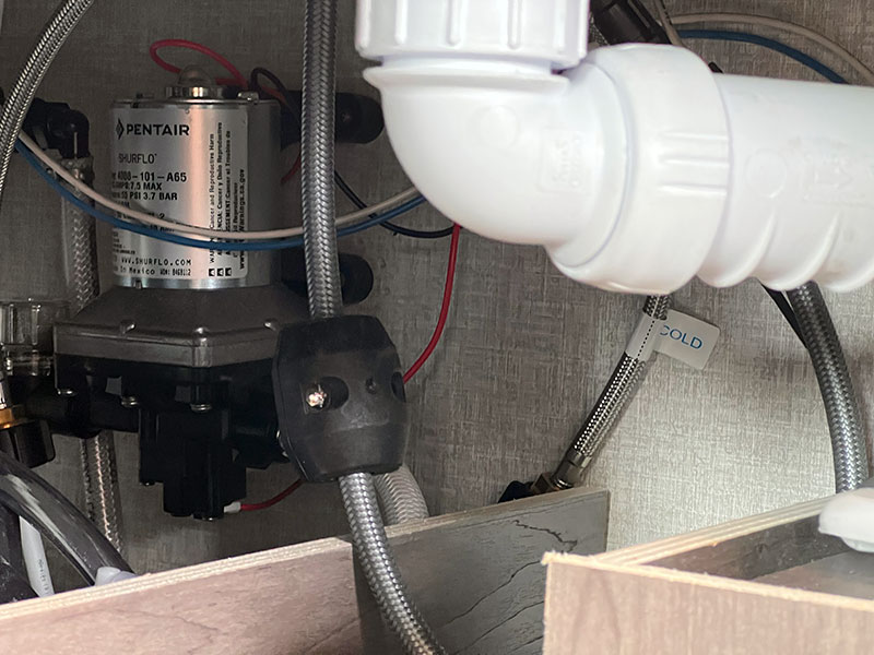 Lance 960 Kitchen Under Sink Upper