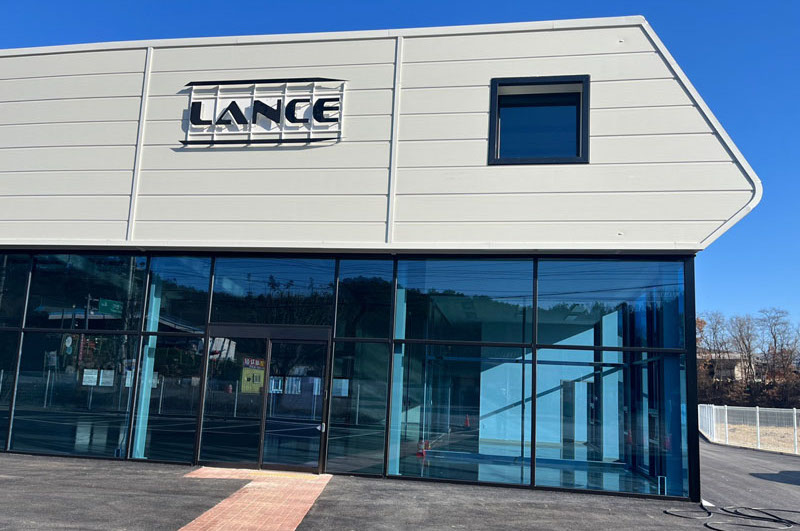 Lance Front Nose Dealership