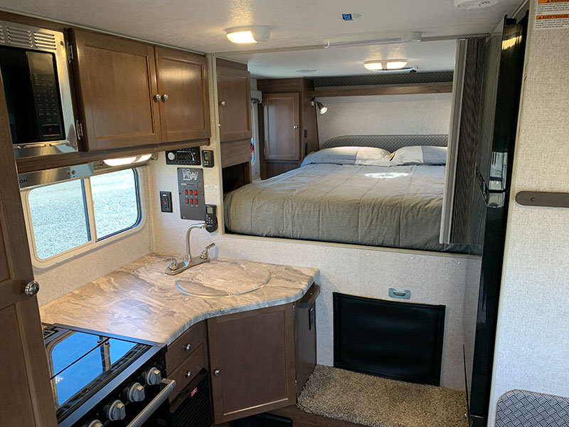 2024 Wolf Creek 850 Kitchen Cabover Wide