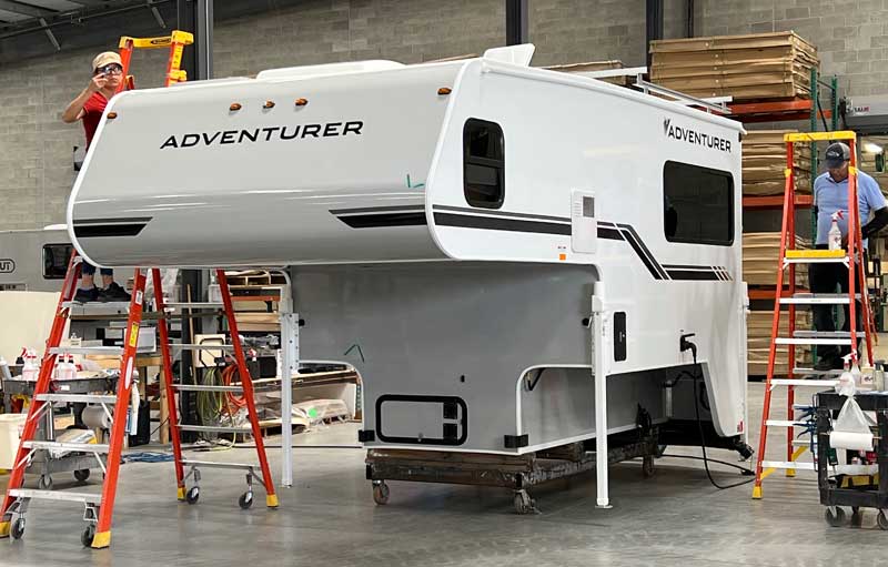 Adventurer 901SB Assembly Line