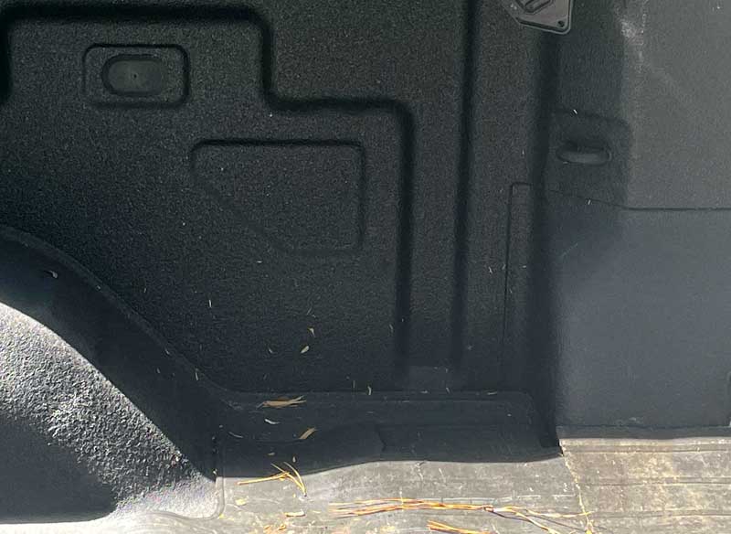 Battery Space That Is Easy In Truck Bed