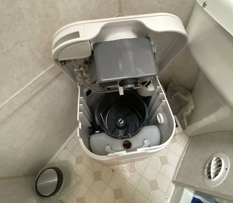 Ogo Composting Toilet 6