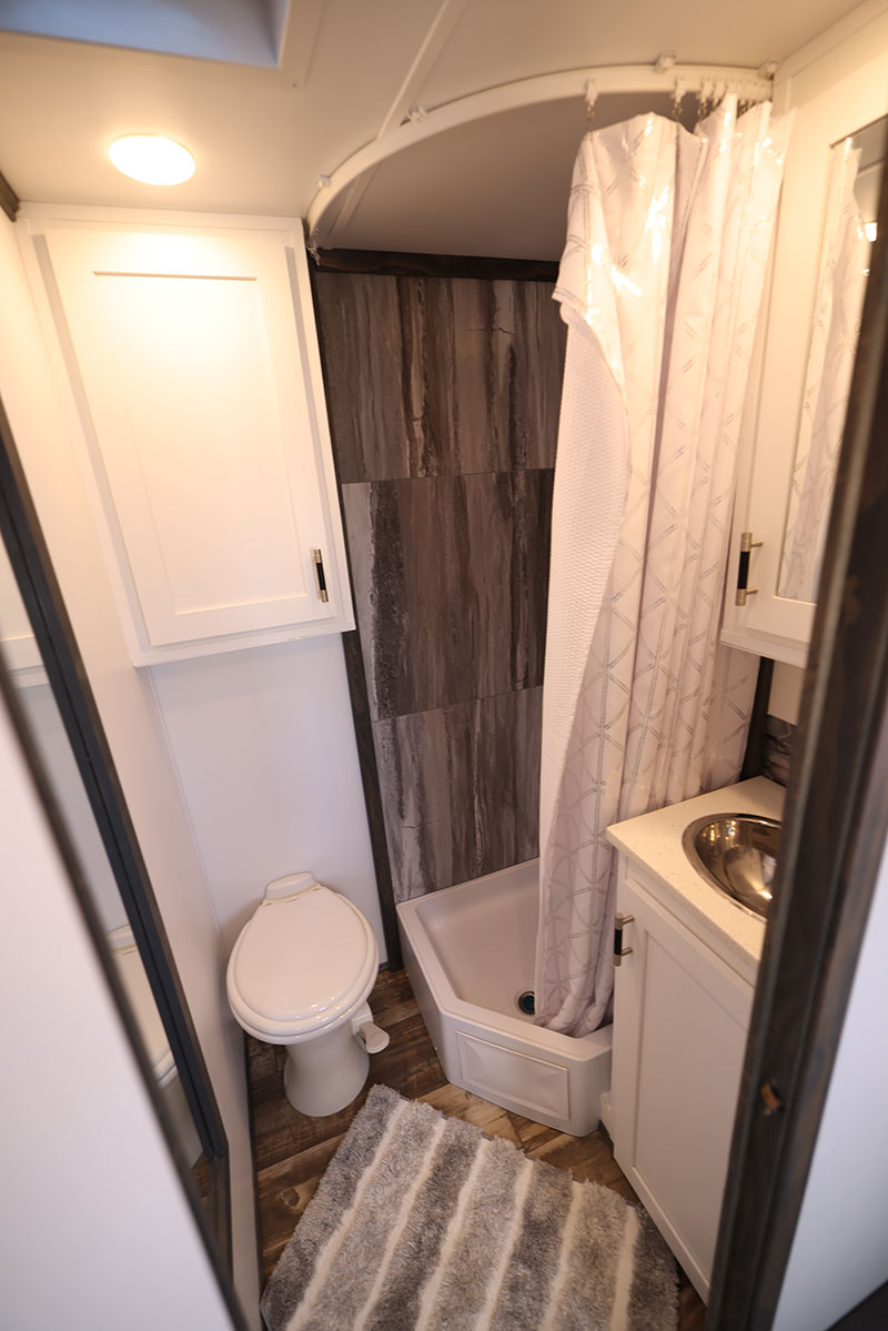 Rugged Mountain Denali 3S Dry Bath Wide 2