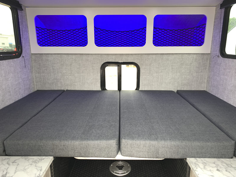 Soaring Eagle Adlar 6 5 Interior Table Into Bed