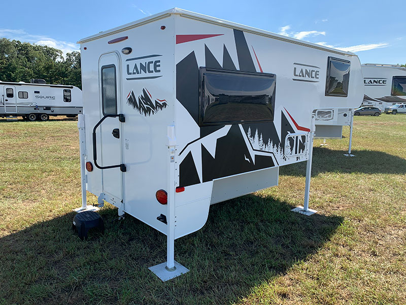 Lance 805 Passenger Side