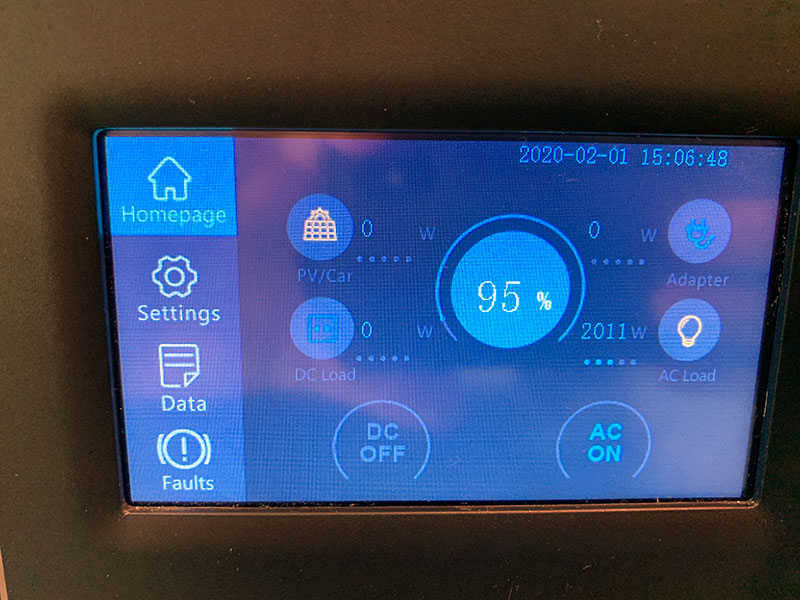 Bluetti 2000 Watt Readout