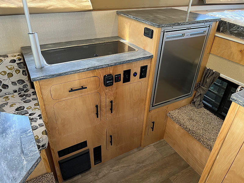 Phoenix L2 Flatbed Kitchen Wide