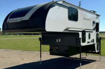 Palomino HS-3201 Exterior Buyers Guide