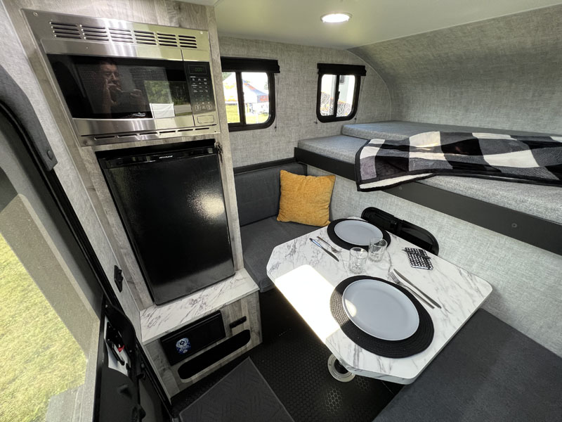 Soaring Eagle Adlar 5 Interior Driver Side