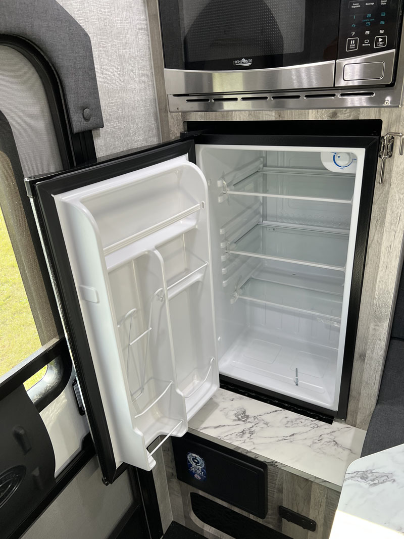 Soaring Eagle Adlar 5 Refrigerator