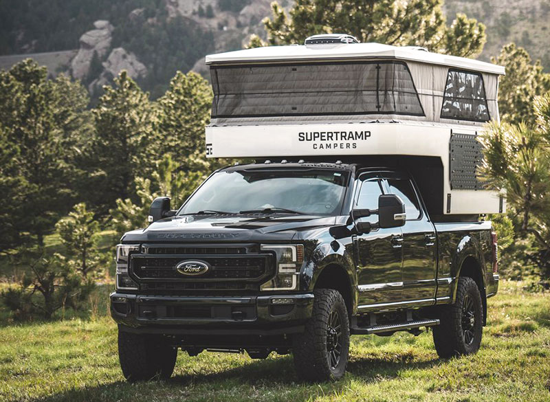 Supertramp Flagship LT with pop-up roof up