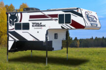 Wolf Creek 850 Exterior 2025