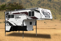 Wolf Creek 890 Exterior 2025