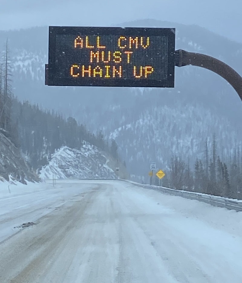 Anaconda MT Snow On Roads Chain Up Sign