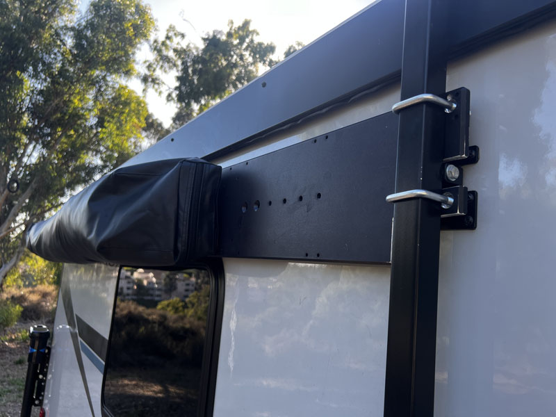 Bolt On 270 Degree Shade 10