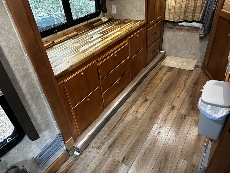 Buffet Storage In Triple Slide