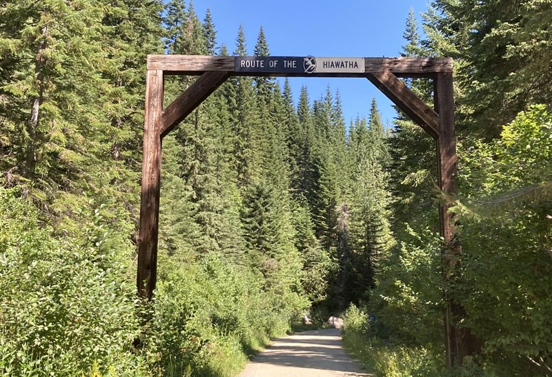 Route Of The Hiawatha Entrance Arch Just Past The Saint Paul Tunnel