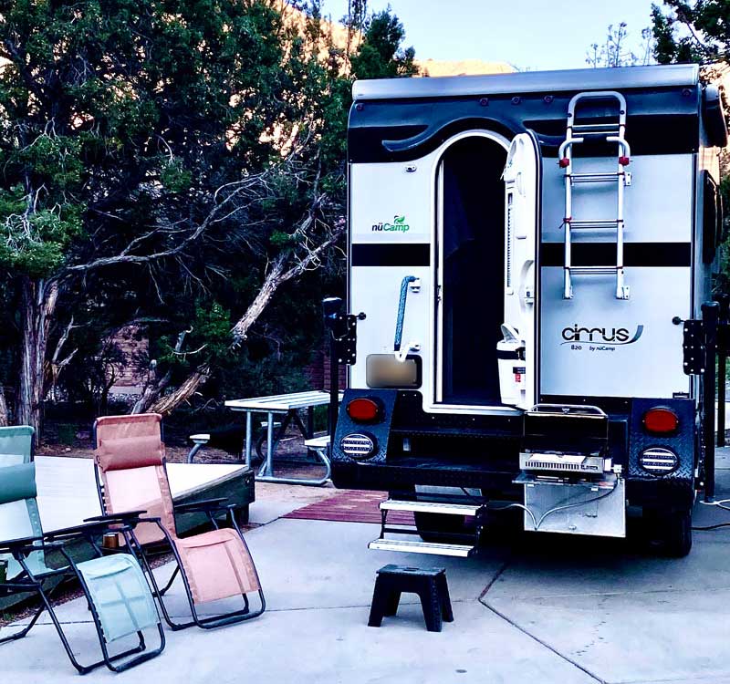 Sliding Barbecue Box For A Cirrus Truck Camper
