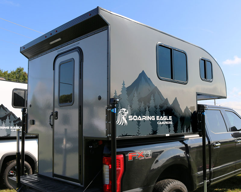 Soaring Eagle Campers Adlar 6.5XLS Gray Exterior