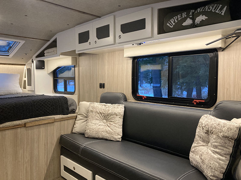 Kingstar Lounger and open cabover feel
