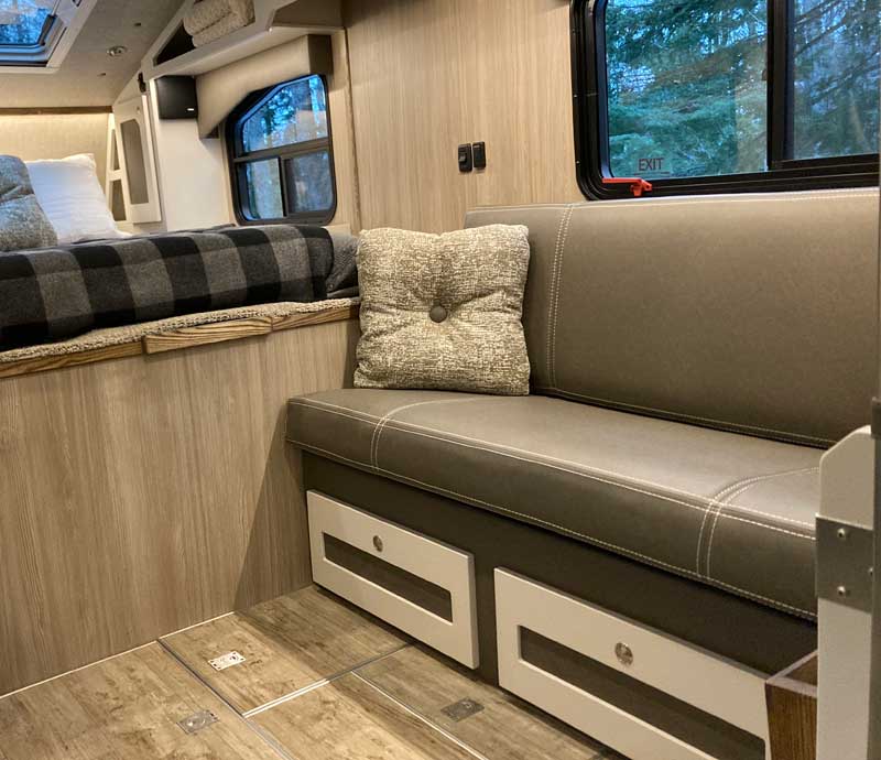 Kingstar Lounger With Storage Drawers