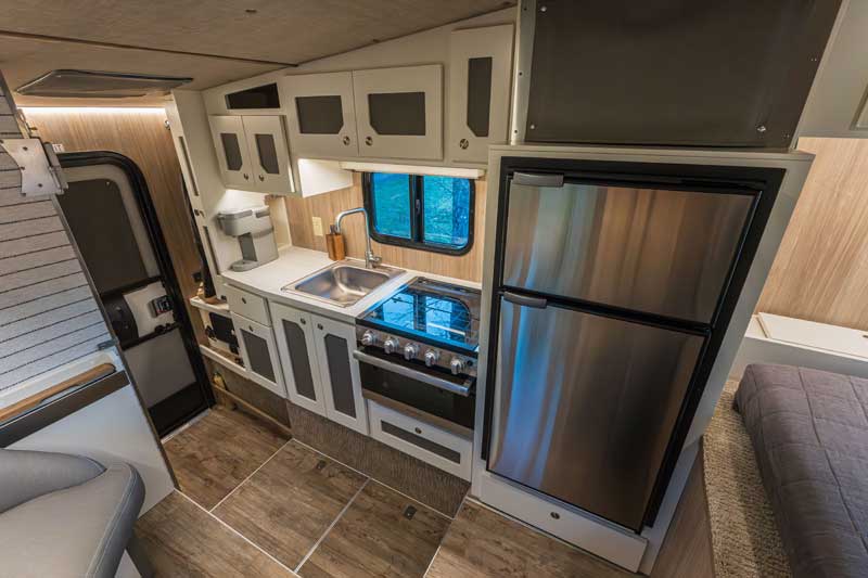 Kruzer With Vitrifrigo Refrigerator