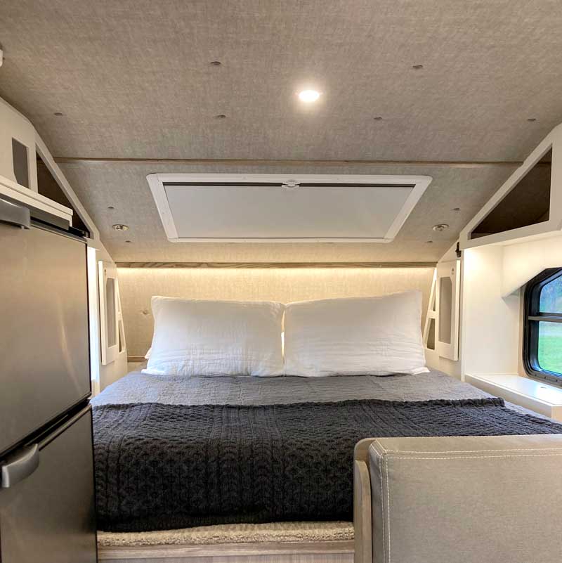 Kruzr 8 Dinette Coastal Ceiling Material
