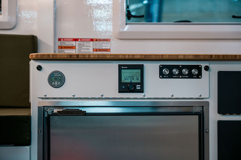 OEV Hudson HS Interior Kitchen Controls