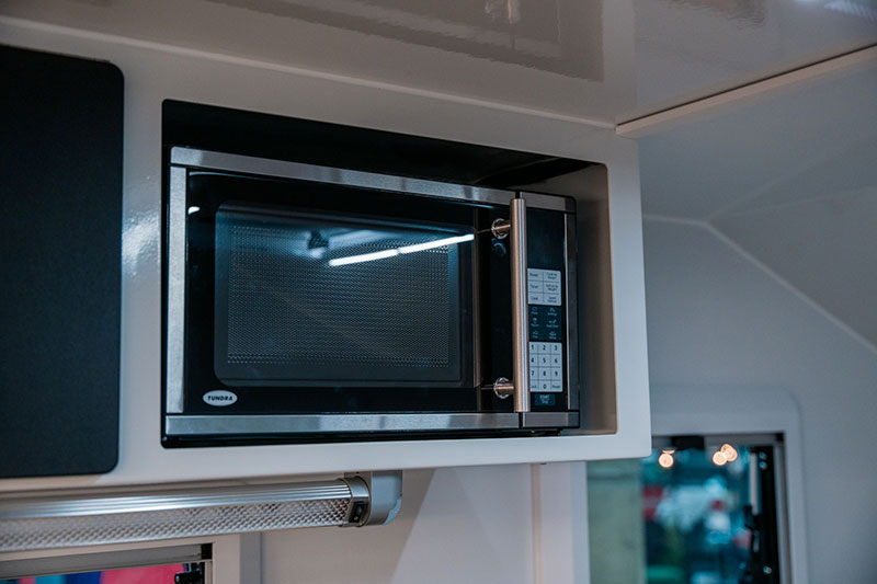 OEV Hudson HS Interior Kitchen Microwave