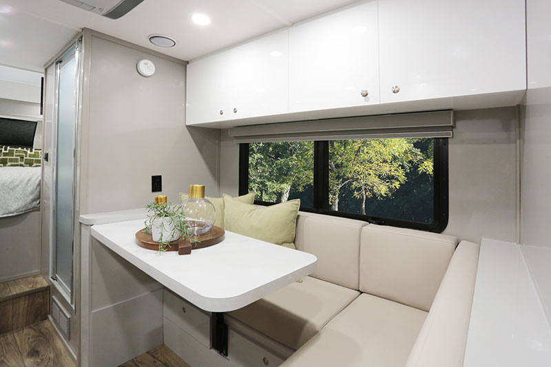 Citation Explore 9-6 Dinette And Bathroom