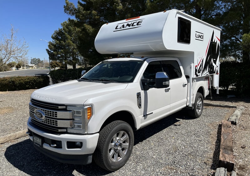 Lance 805 On Ford F350 Electric Or Manual Jacks