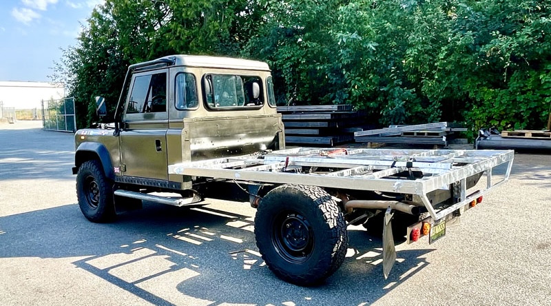 Landrover With Flatbed