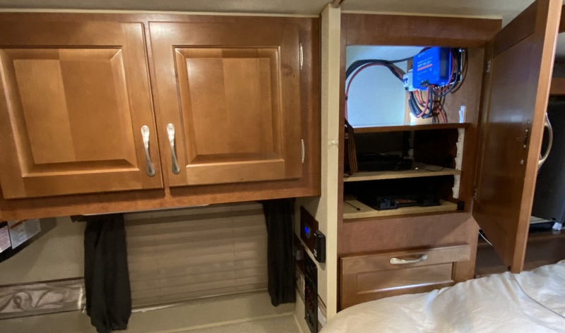 Off Grid Upgrade MPPT Charge Controller In Closet