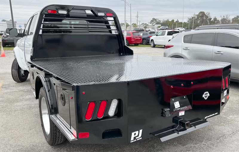 Pros And Cons Of Flatbed Campers Easier To Load