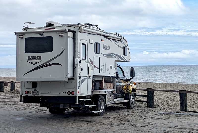 Lance 1172 At The Beach