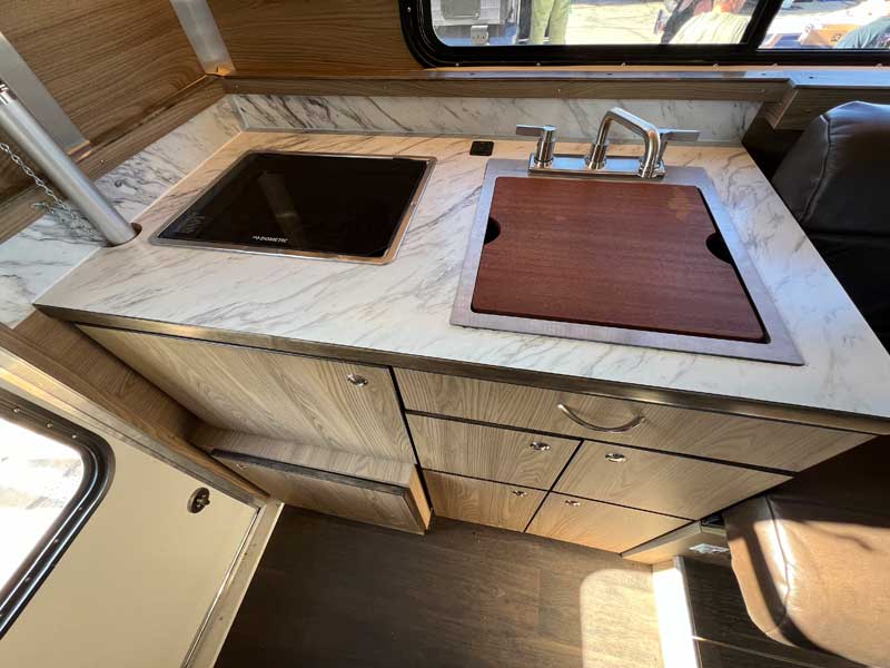 Sitka Counters Alaskan